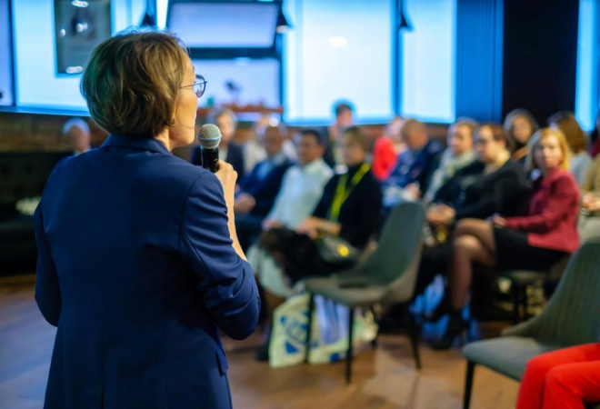 Public-Speaking-and-Communication-Course